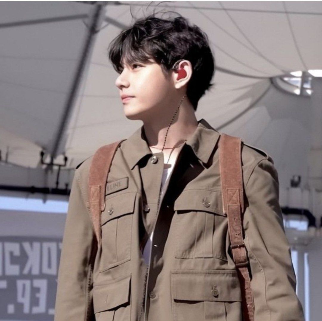 Latest photo of Kim Taehyung (V)