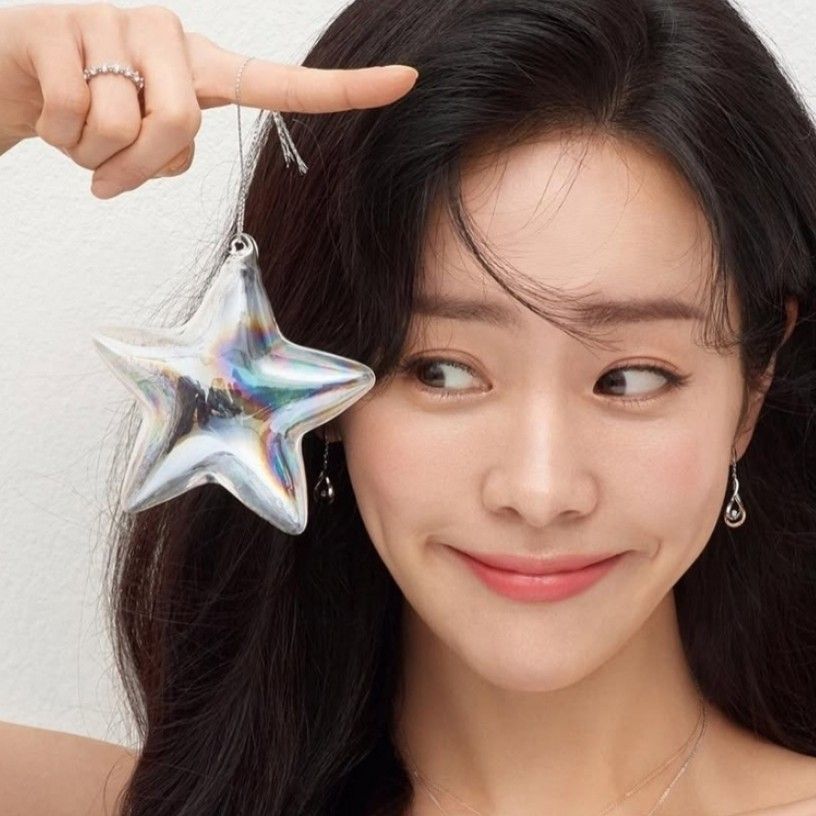 Recent activity shot of Han Jimin