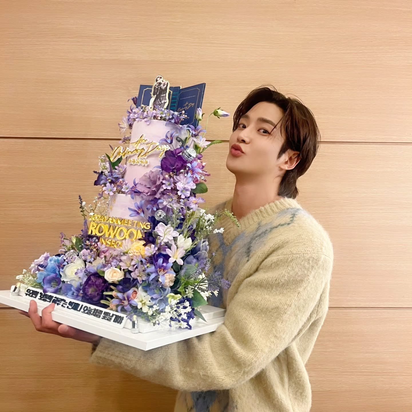 Cuplikan di balik layar dari Rowoon