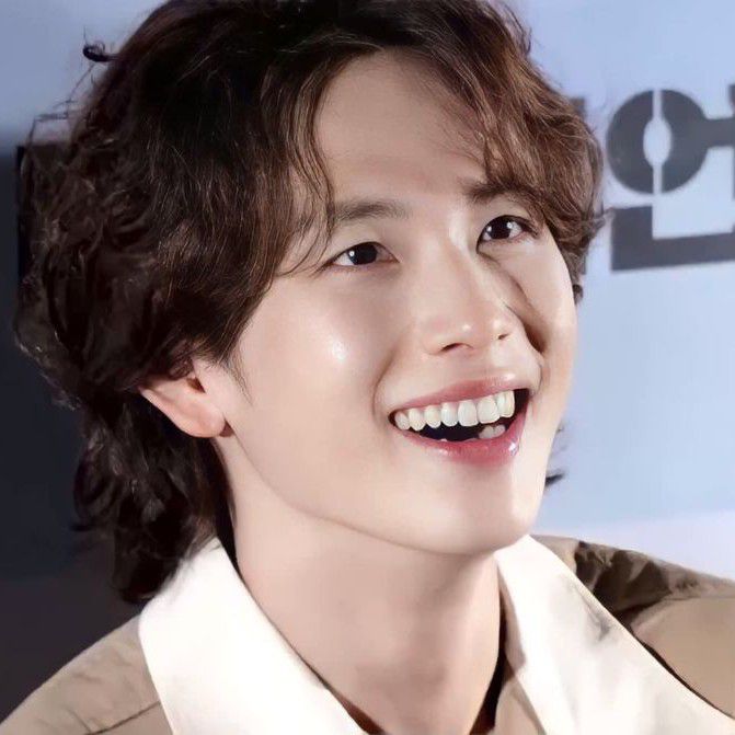 Latest photo of Yim Siwan