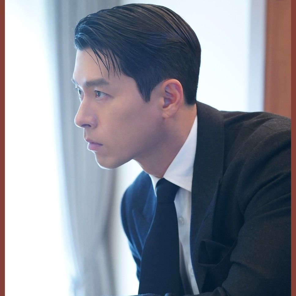 Behind-the-scenes cut of Hyun Bin