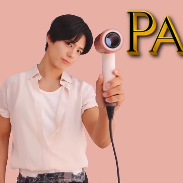 Today’s standout profile photo of Park Bogum on Choeaedol Celeb