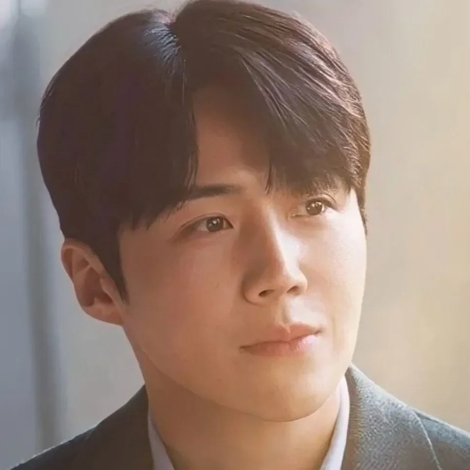 김선호의 최신 사진