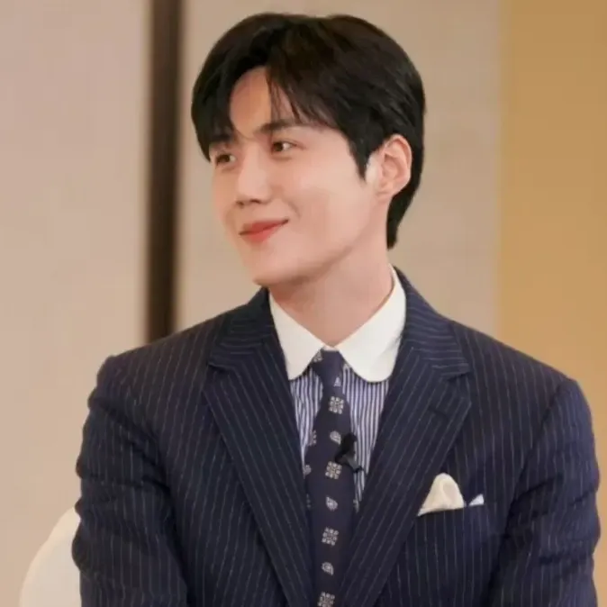 김선호의 최신 사진