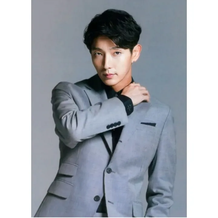 이준기 최근 활동샷