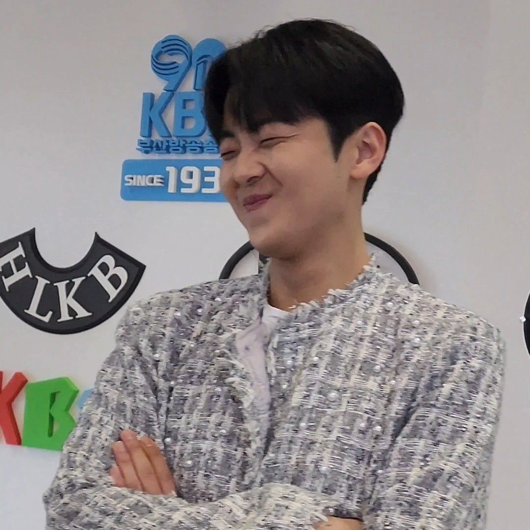 Behind-the-scenes cut of Park Minsu