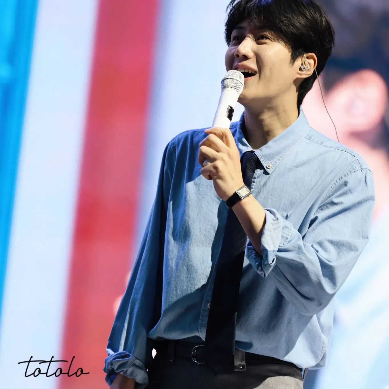 A moment captured by a fan of Kim Seonho