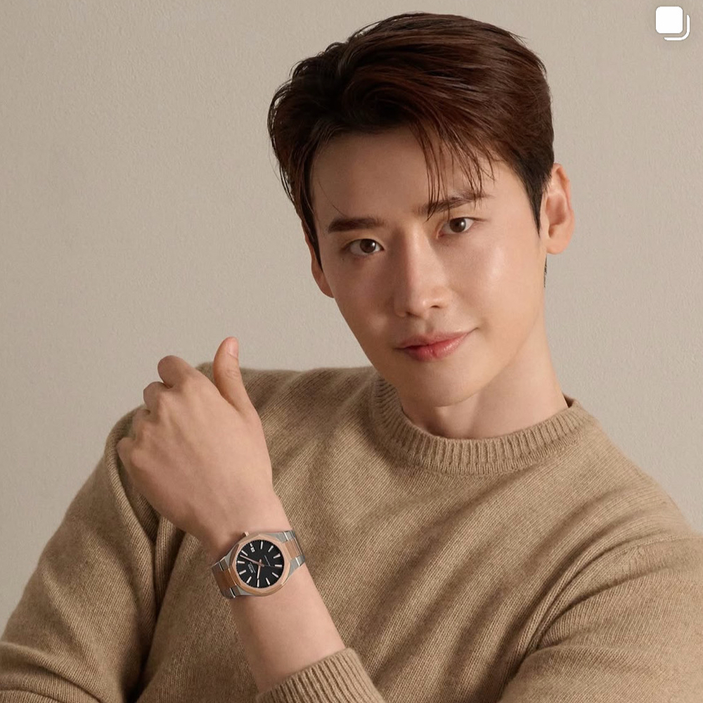 Latest photo of Lee Jongsuk