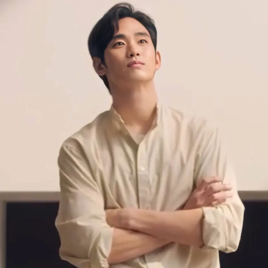 A moment captured by a fan of Kim Soohyun