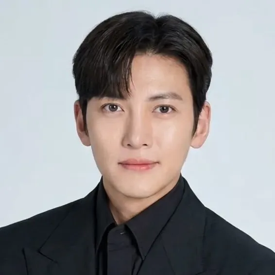 Behind-the-scenes cut of Ji Changwook