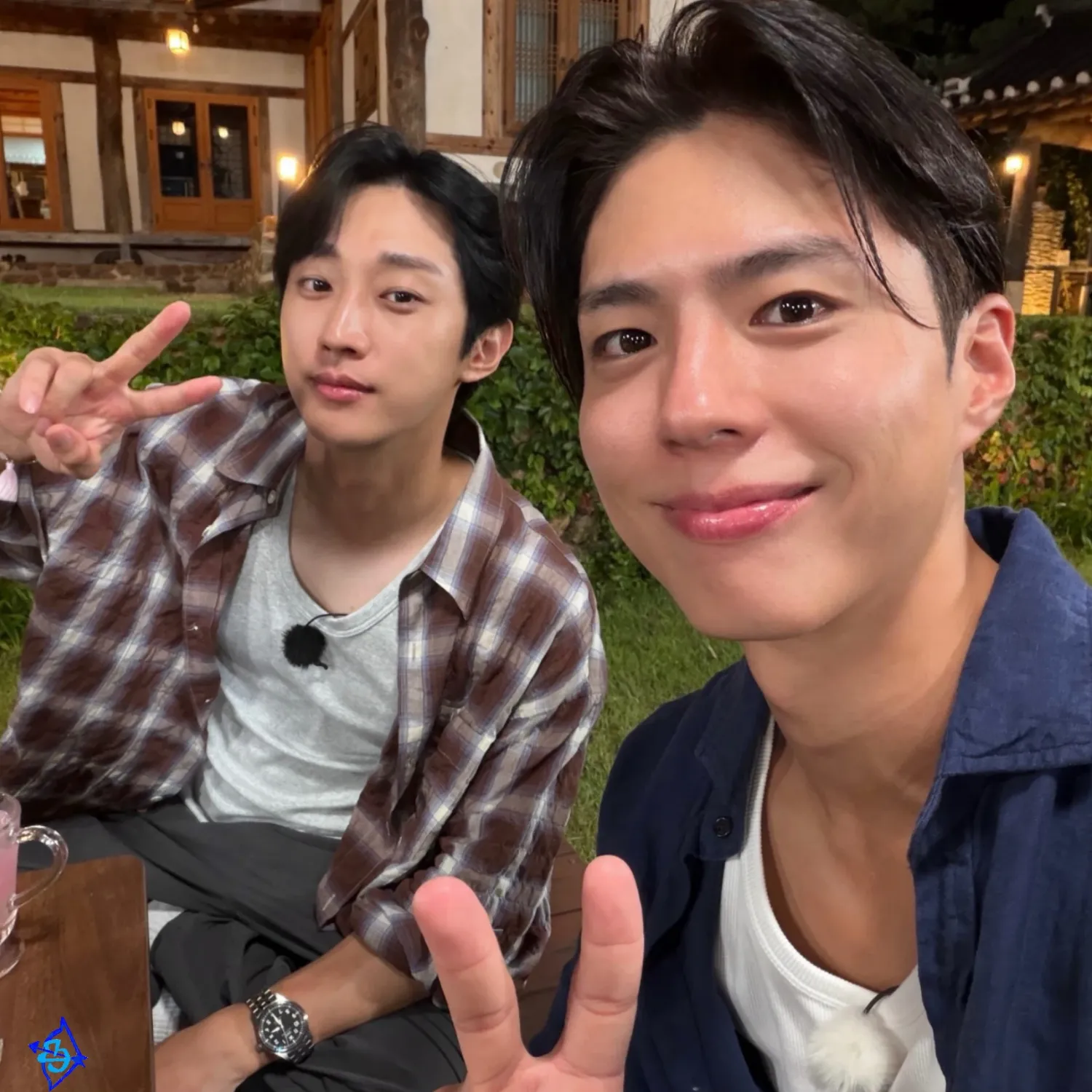 A moment captured by a fan of Park Bogum