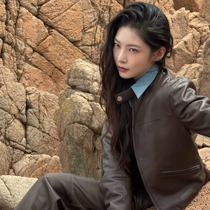 Latest photo of Gong Seungyeon