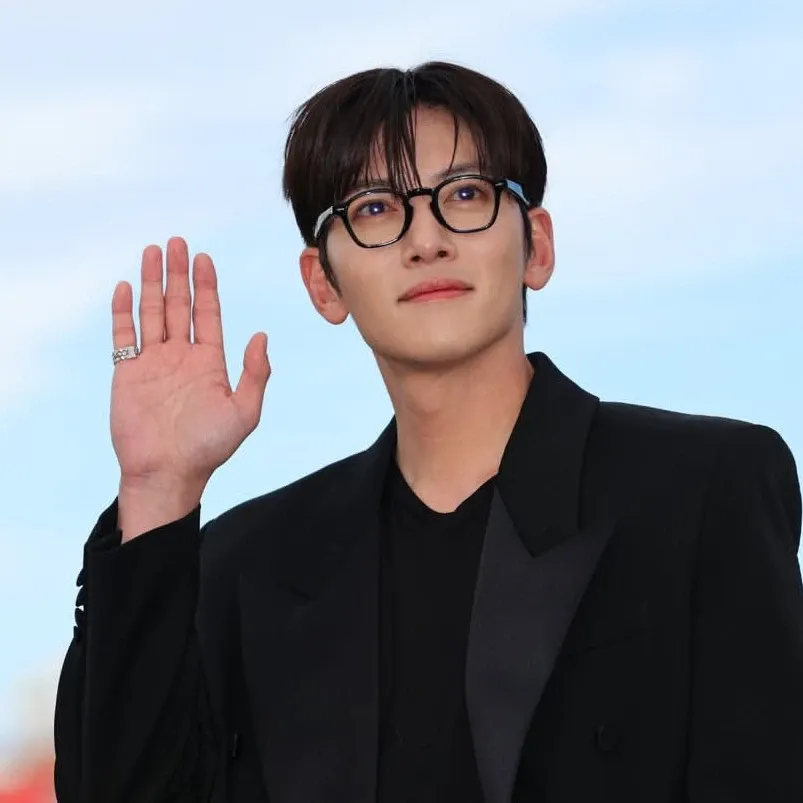 A moment captured by a fan of Ji Changwook