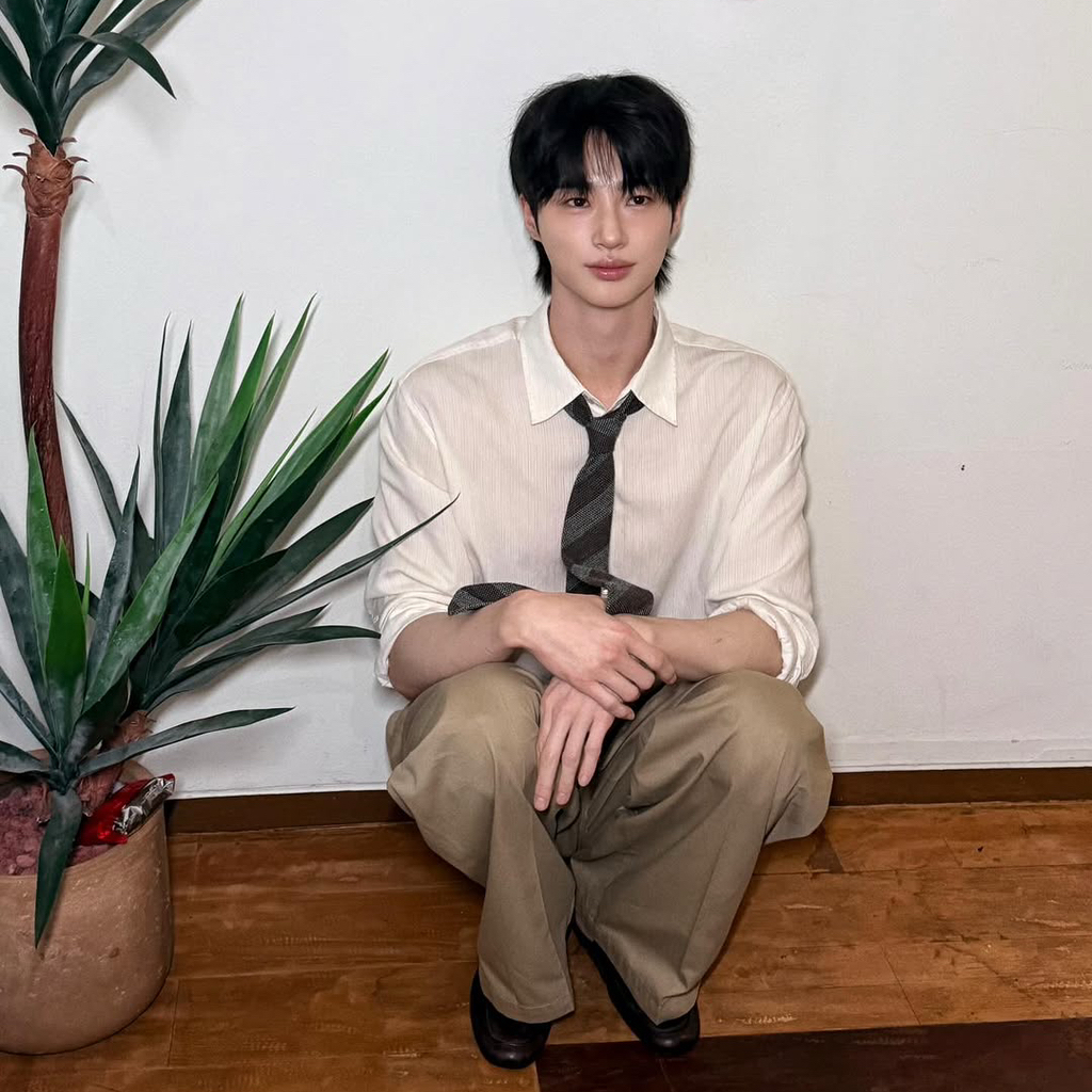 Latest photo of Byeon Wooseok