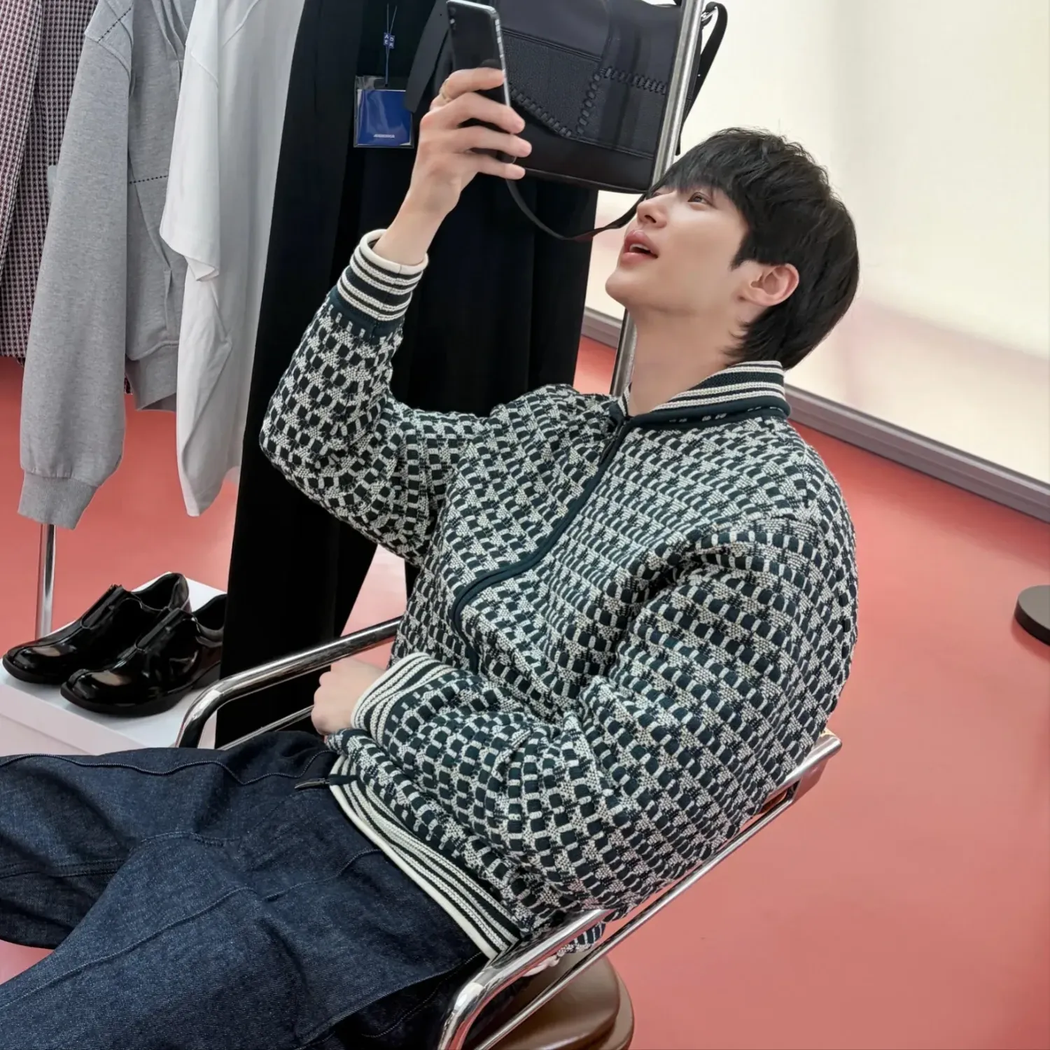 Recent activity shot of Byeon Wooseok