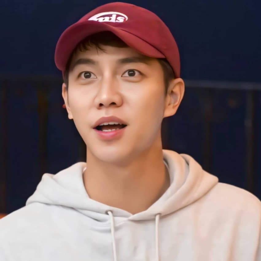 A moment captured by a fan of Lee Seunggi