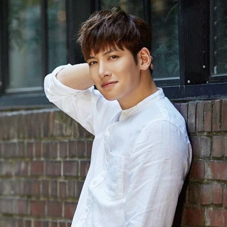 チ・チャンウクのビハインドカット