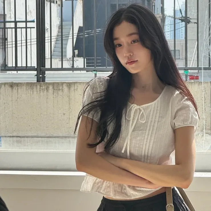 Recent activity shot of Roh Yoonseo