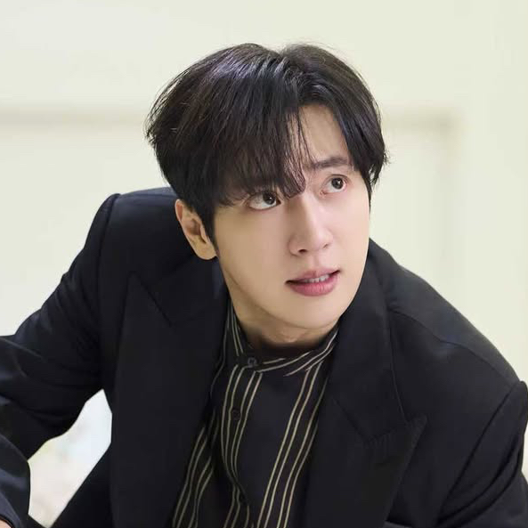 Recent activity shot of Lee Sangyeob