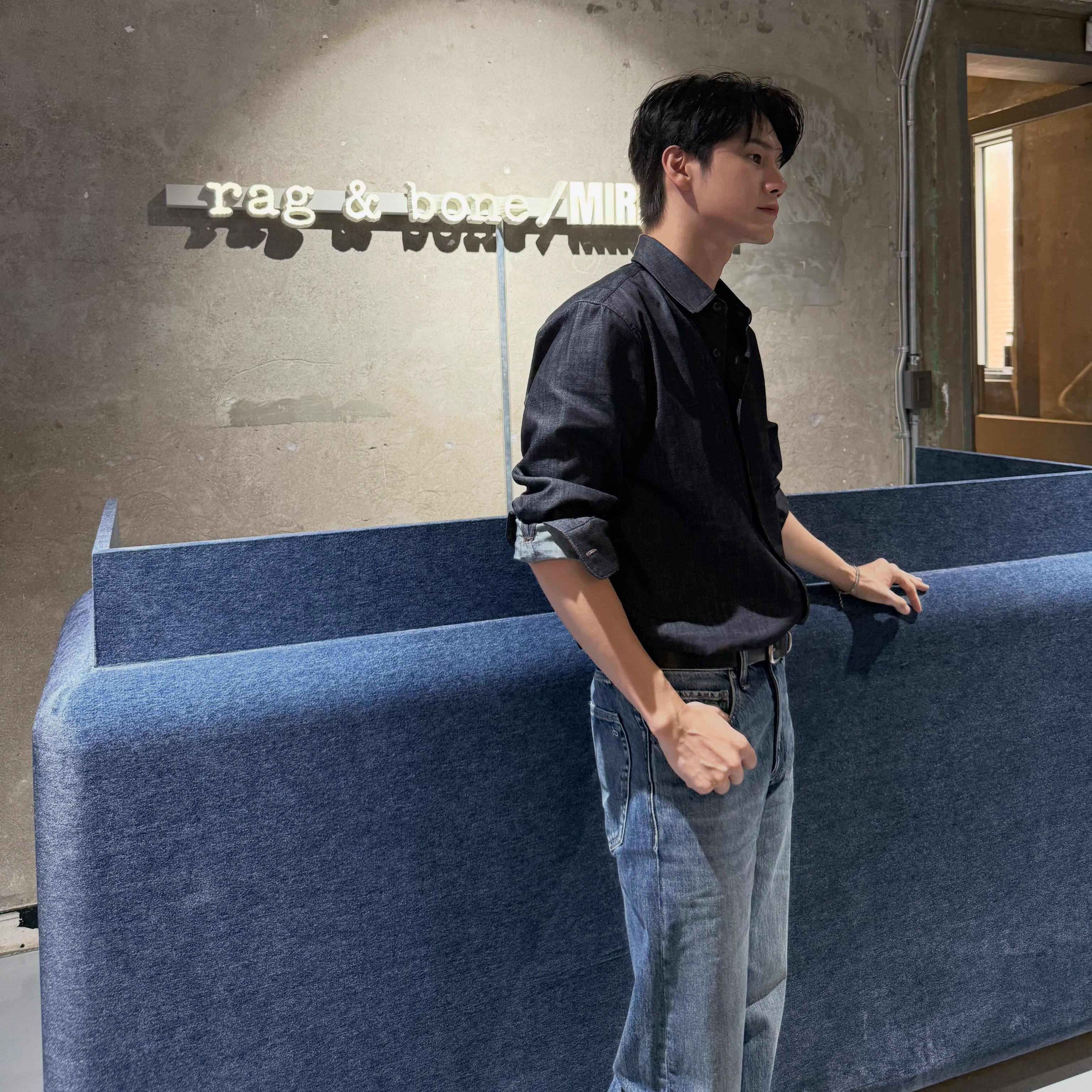 邕圣祐的最新照片