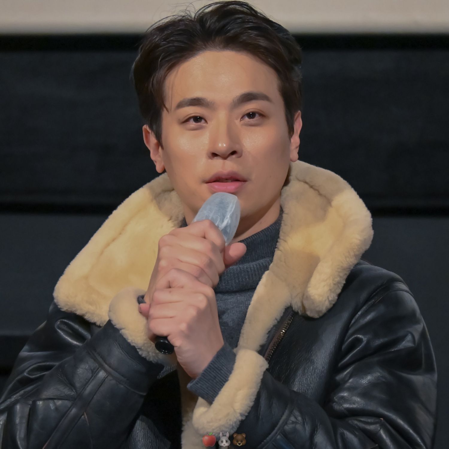 A moment captured by a fan of Park Jeongmin