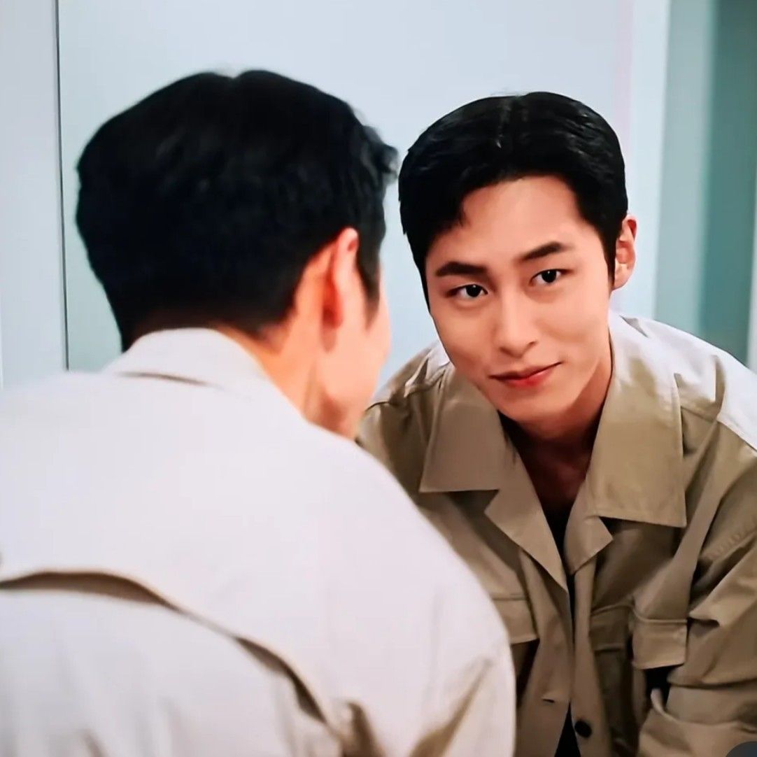 Recent activity shot of Lee Jaewook