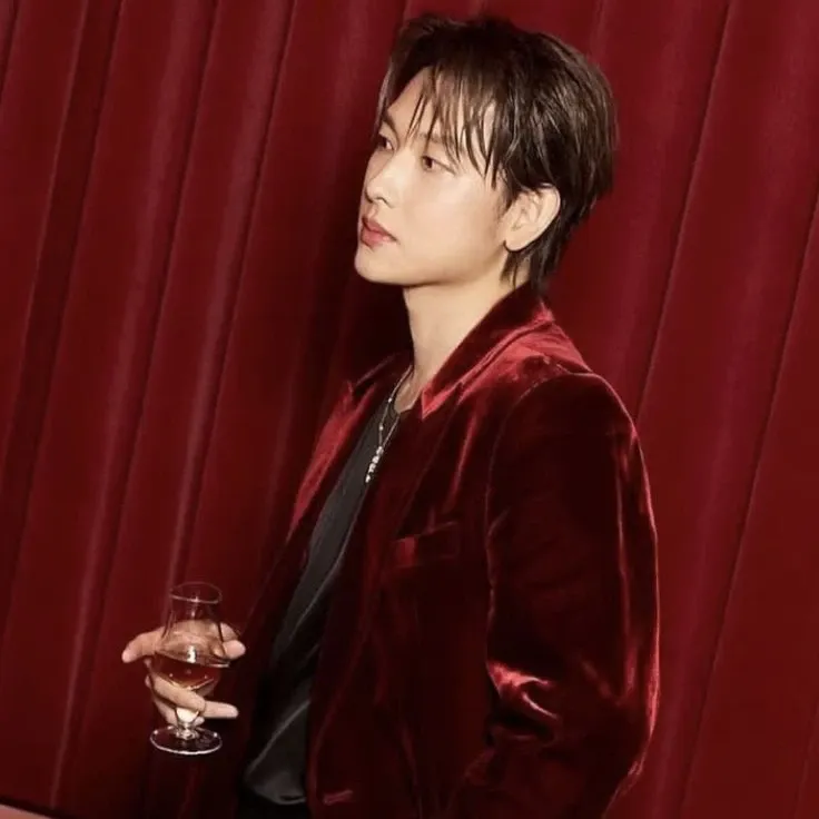 Recent activity shot of Yim Siwan