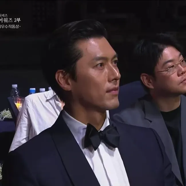 Foto terbaru dari Hyun Bin