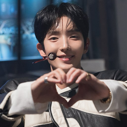 Latest photo of Lee Joongi