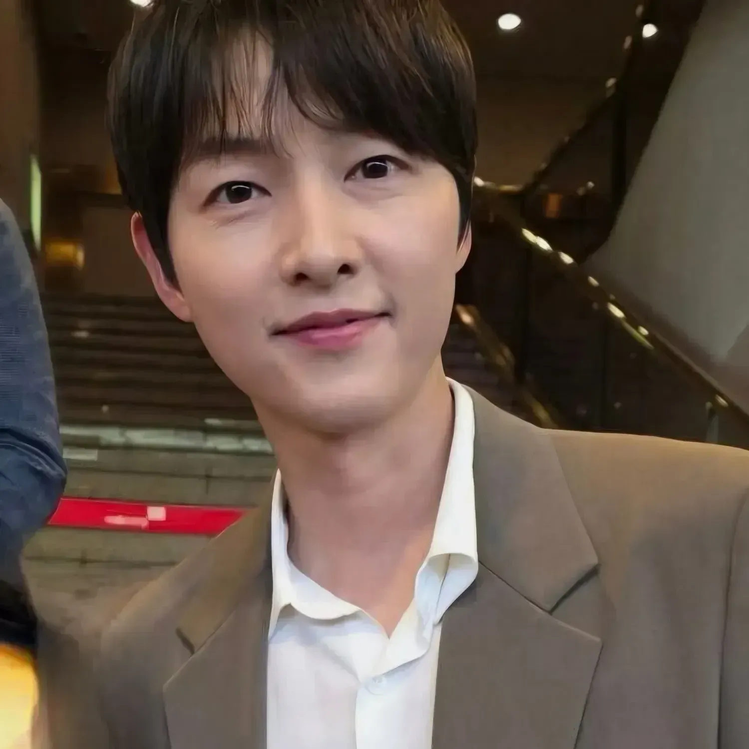 송중기 최근 활동샷