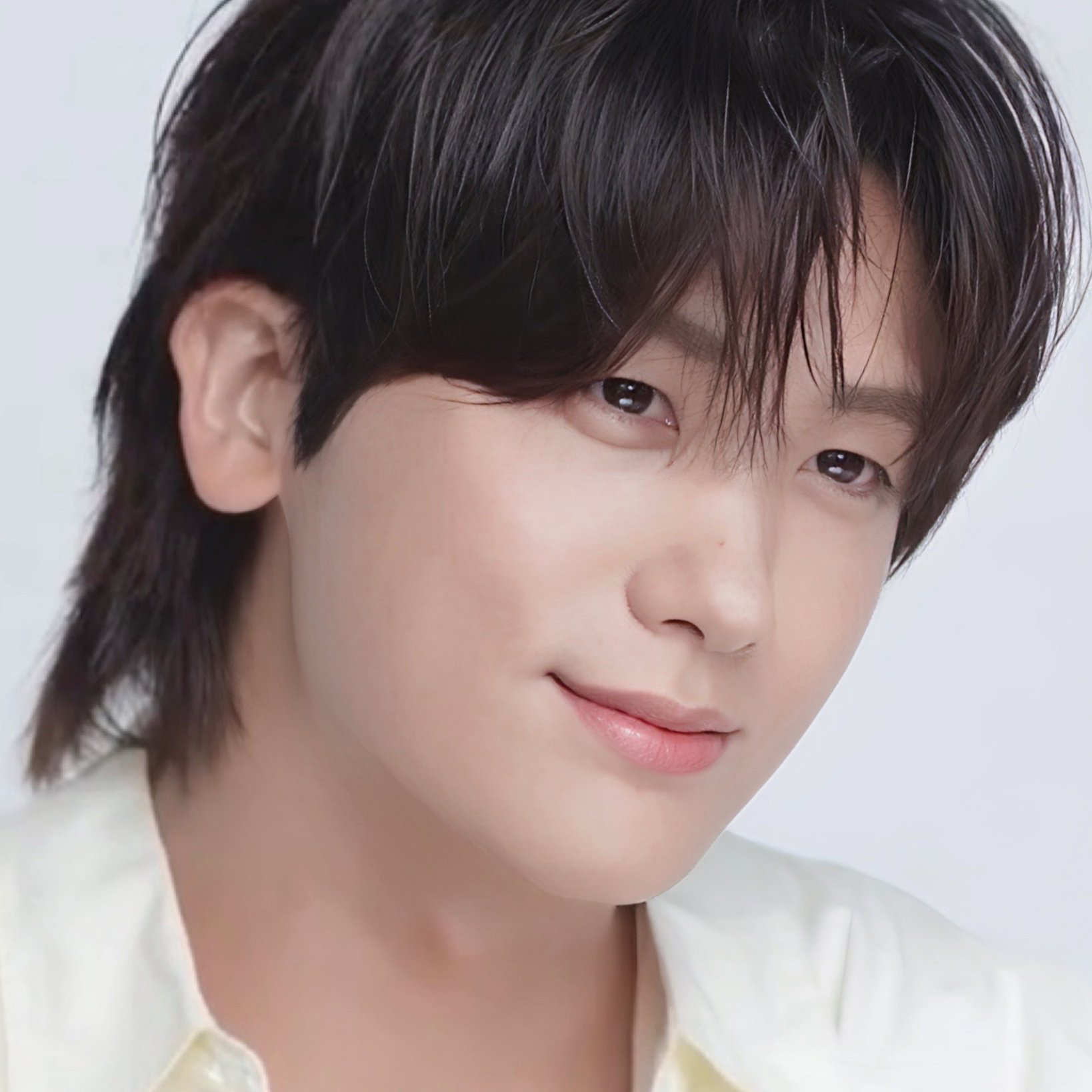 A moment captured by a fan of Park Hyungsik