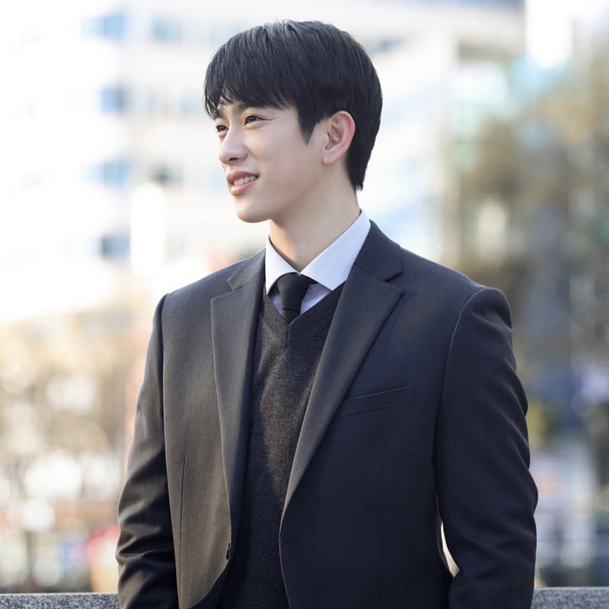 Latest photo of Park Jinyoung