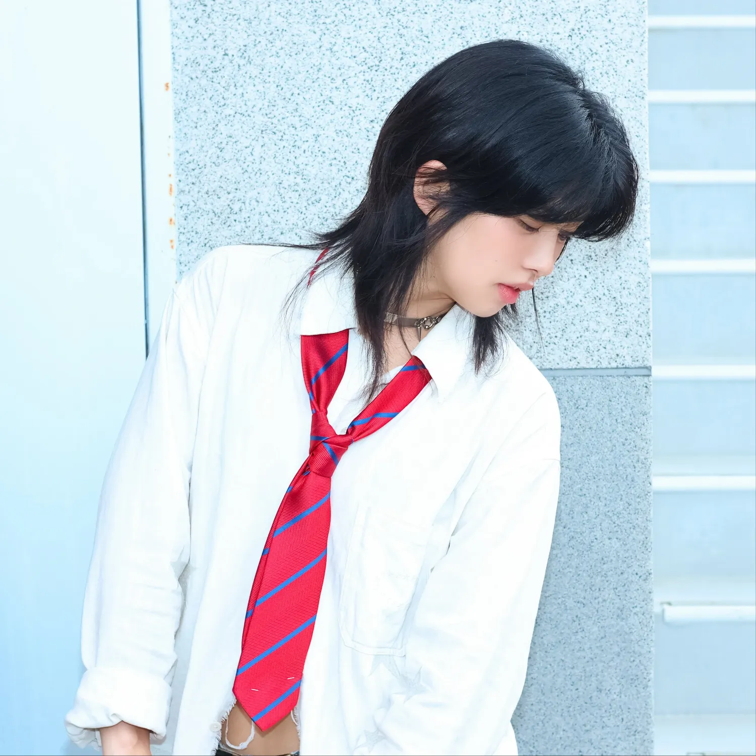 Behind-the-scenes cut of Aiki