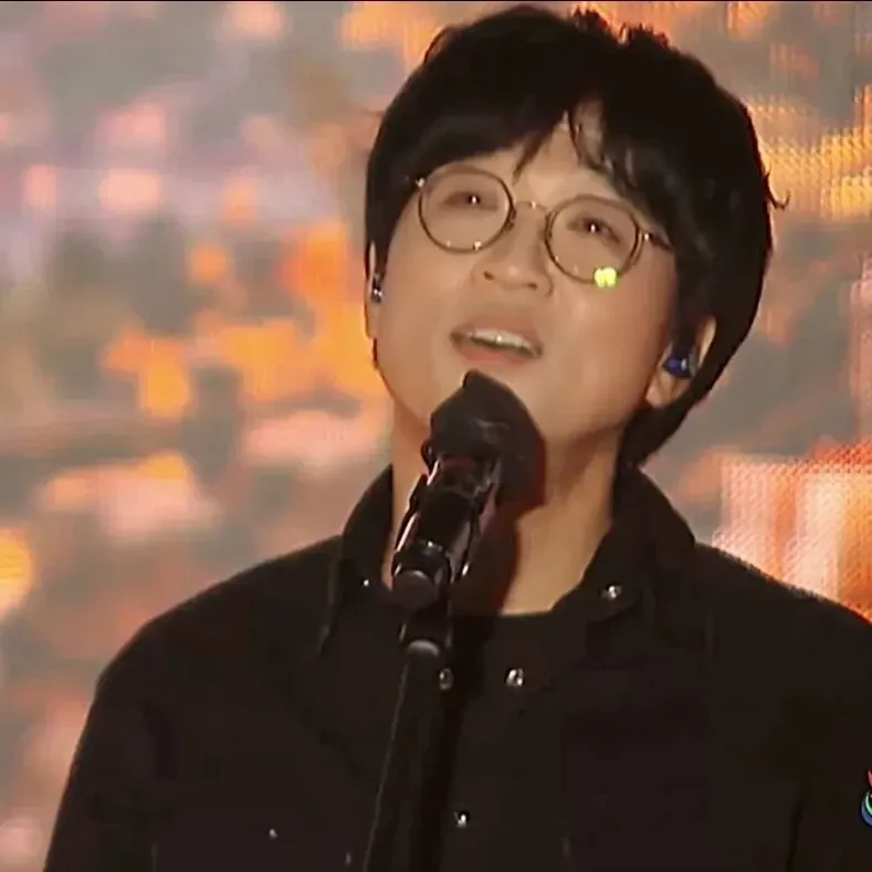 Behind-the-scenes cut of Bak Changgeun
