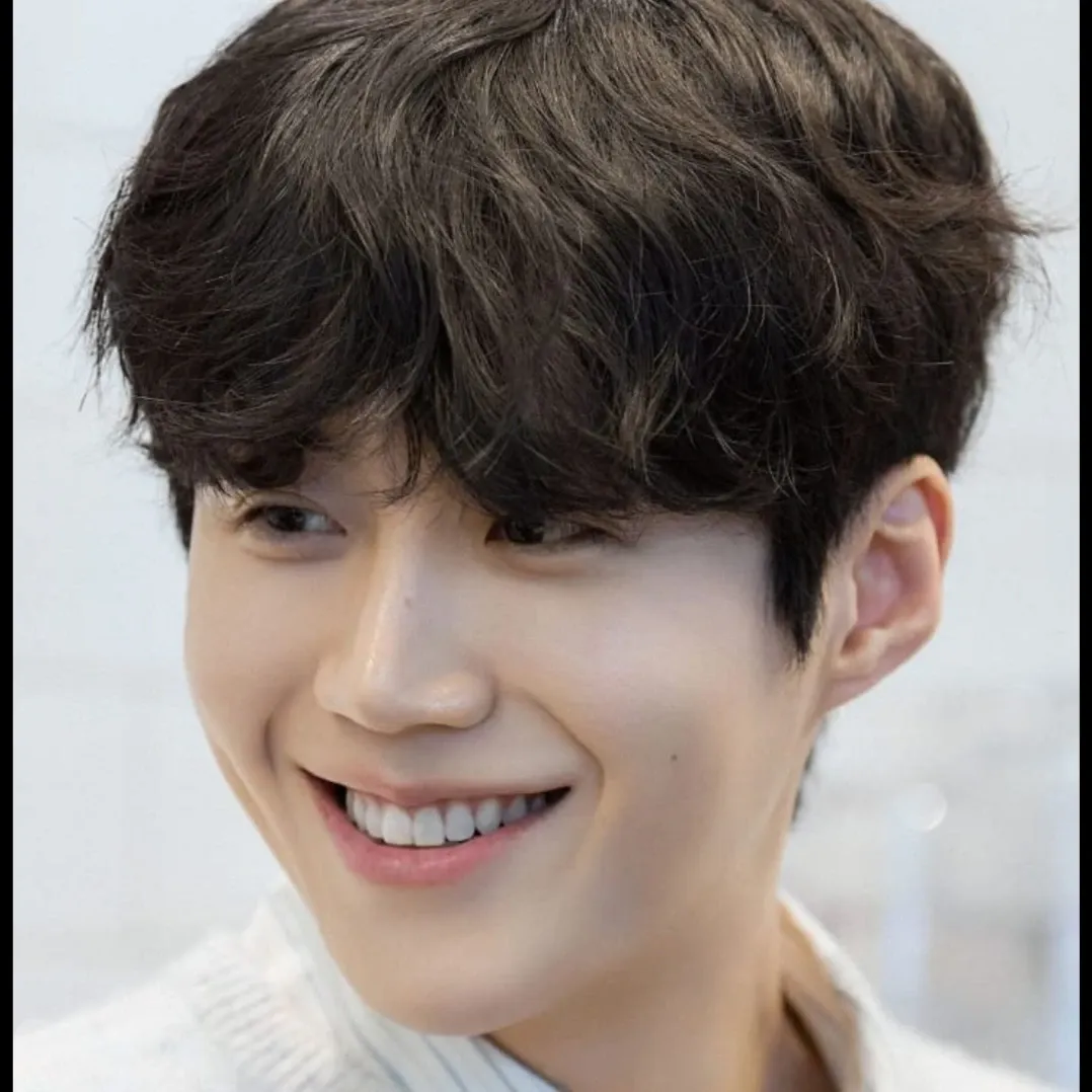 Recent activity shot of Kim Seonho