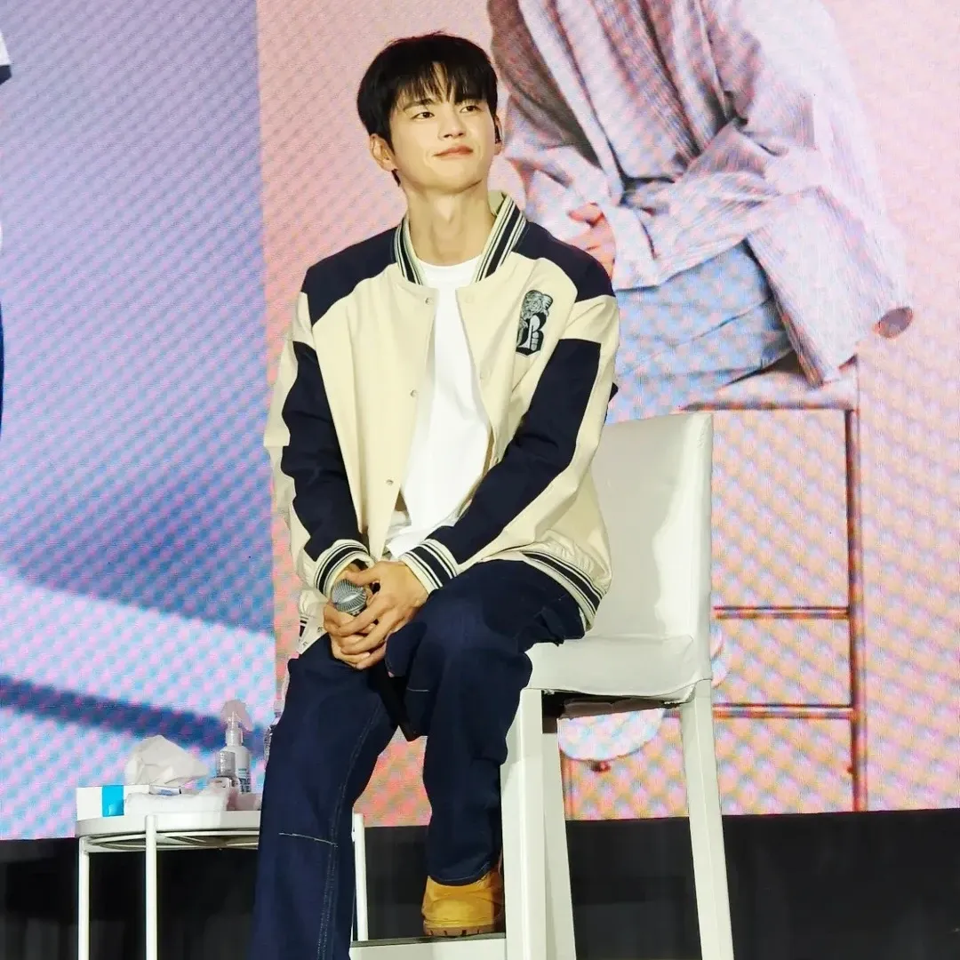 Latest photo of Seo Inguk