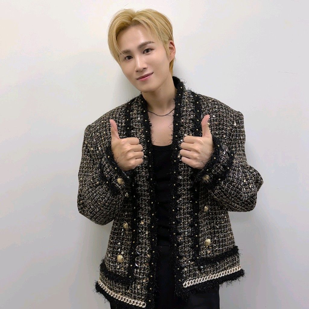 김희재의 비하인드 컷