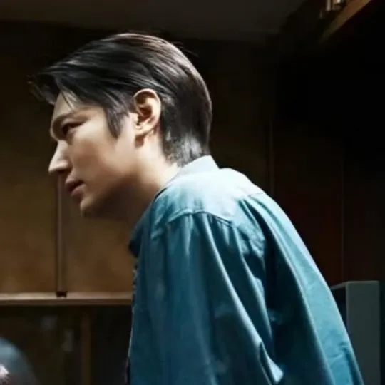 Behind-the-scenes cut of Lee Minho