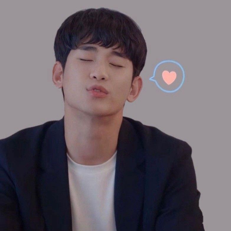 金秀賢的最新照片