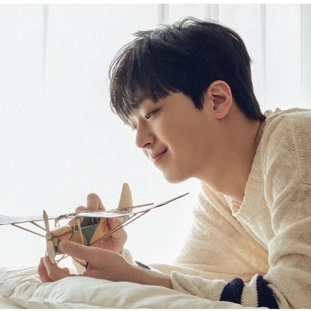 Foto kegiatan terbaru dari Lee Chanwon