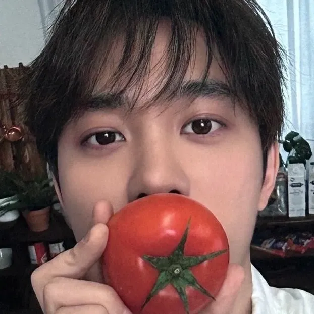 Cuplikan di balik layar dari Doh Kyungsoo (D.O.)