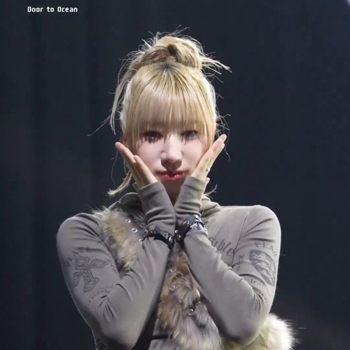 A moment captured by a fan of BADA