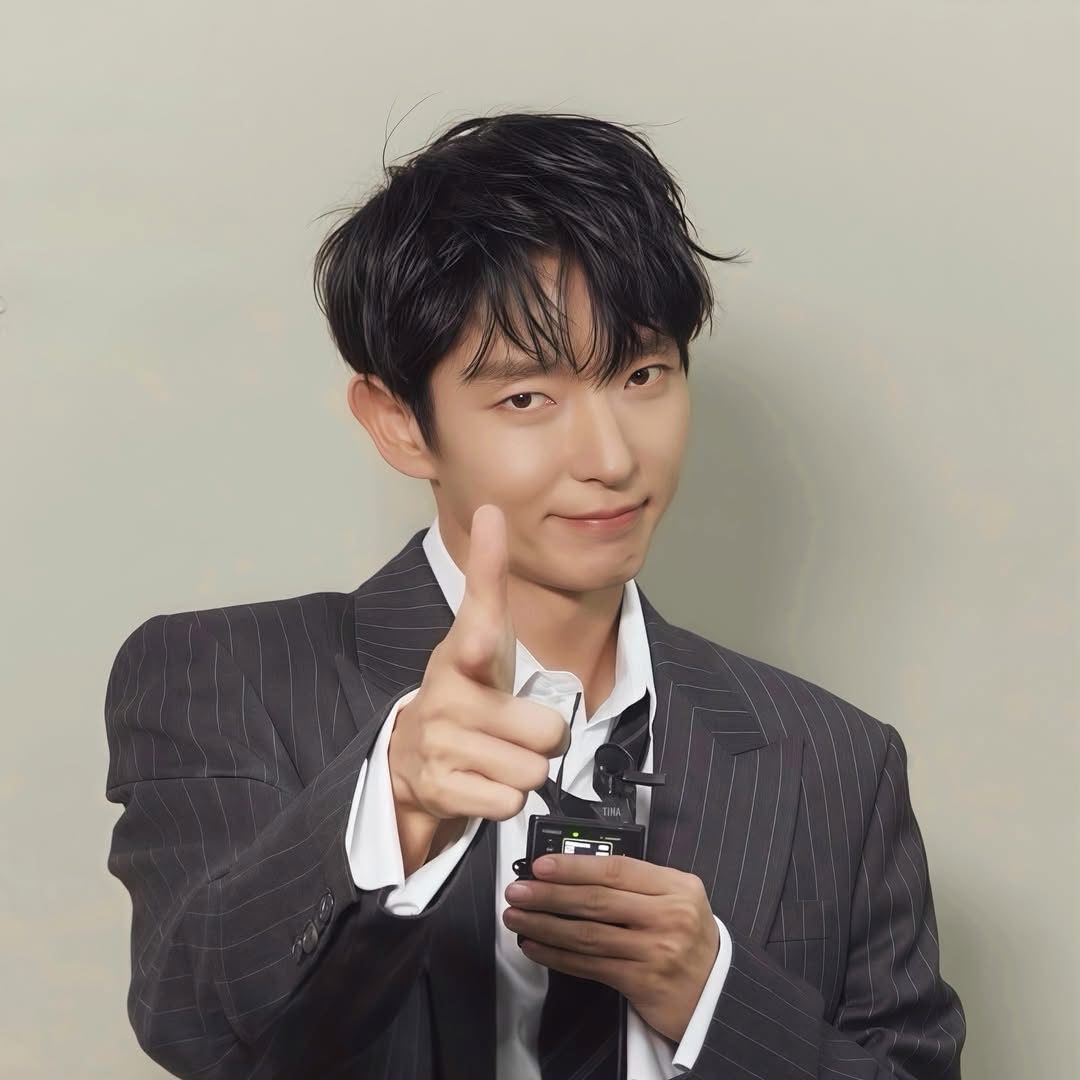 Behind-the-scenes cut of Lee Joongi