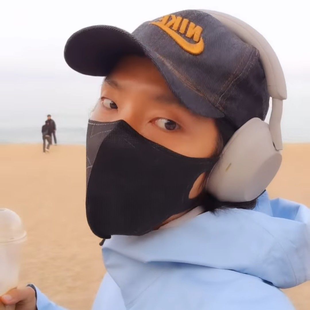 Latest photo of Lee Joongi