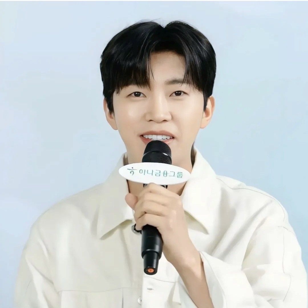 Cuplikan di balik layar dari Lim Youngwoong