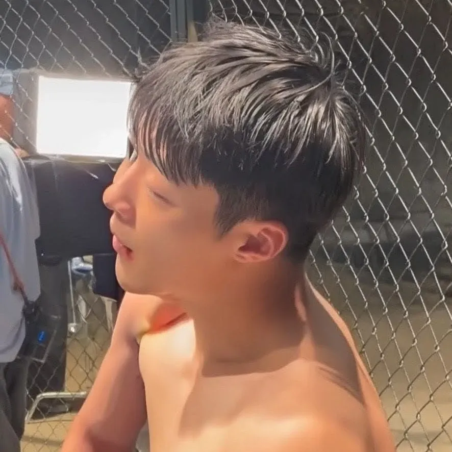 Behind-the-scenes cut of Woo Dohwan