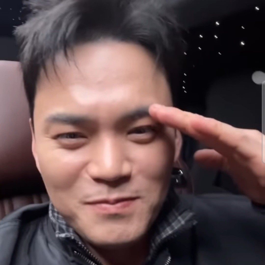 A moment captured by a fan of Cheonrokdam