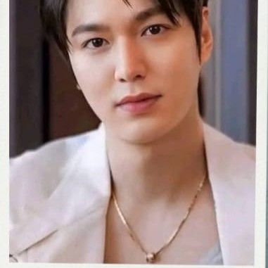 Recent activity shot of Lee Minho