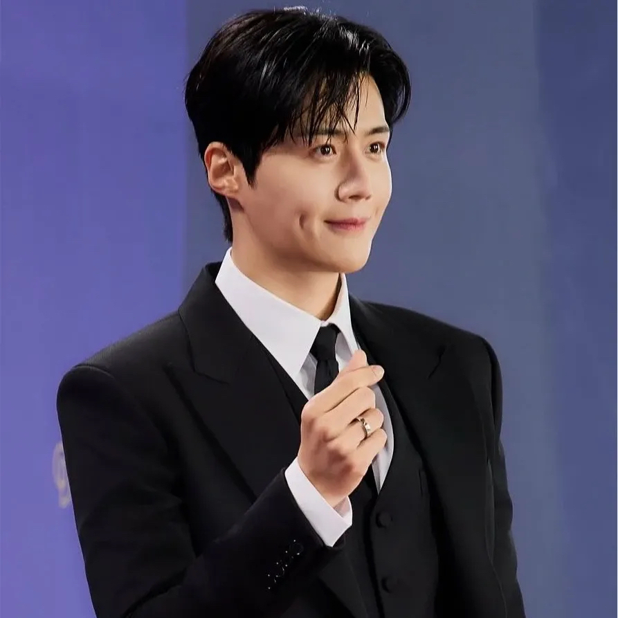 A moment captured by a fan of Kim Seonho
