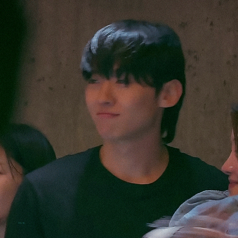 Behind-the-scenes cut of Dex